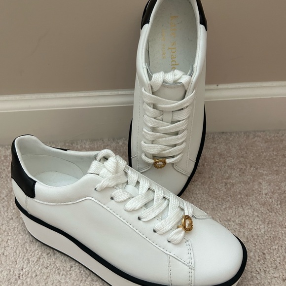 Kate Spade sneakers 5.5 medium - Picture 1 of 6